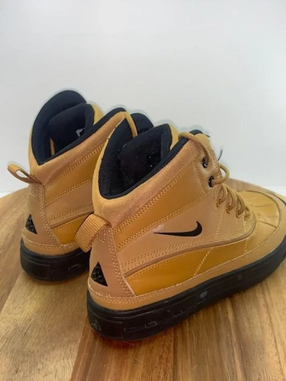Nike Kids Woodside 2 ACG Boots Wheat Estimated Size 3.5